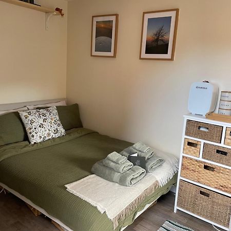 The Cotswold Nook Hotel Дърсли Екстериор снимка